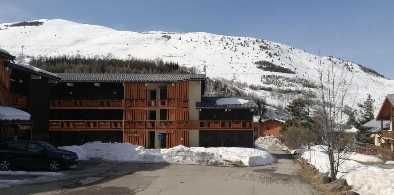 Studio 2 alpes, lumineux plein ouest, balcon, parking, pied piste petite aiguille Les Deux Alpes Extérieur photo